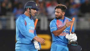 201904040819320080_Should-not-put-Rishabh-Pant-under-pressure-by-comparing-him_SECVPF
