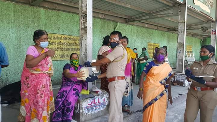 காவல் ஆய்வாளர் கலையரசன் கண்காணிப்பின் கீழ் யாரும் பசியோடு இருப்பதில்லை