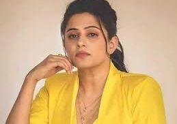 அவருக்காக கையை வெட்டவும் தயார்.. பிரபல நடிகை பிரியாமணி ஷாக்கிங்