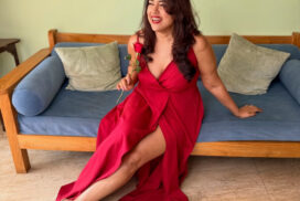 47 வயதாகும் நடிகை சமீரா ரெட்டியின் ரீசன்ட் புகைப்படங்கள்..!