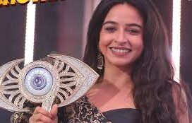 செம ஸ்டைலிஷ் போட்டோ ஷுட் நடத்தியுள்ள பிக்பாஸ் 9 புகழ் திவ்யா கணேஷ்..!