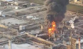 தீக்கிரையான அமெரிக்க எண்ணெய் சுத்திகரிப்பு நிலையம்..!