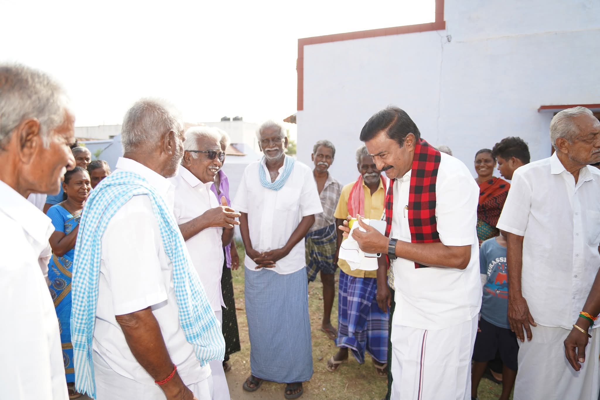 சாமிநாதன்
